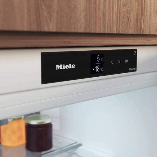Встраиваемый холодильник MIELE KFN 7844 C
