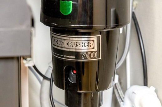Измельчитель пищевых отходов Bone Crusher 700