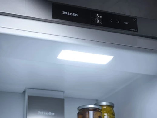 Встраиваемый холодильник MIELE KFN 7744 C
